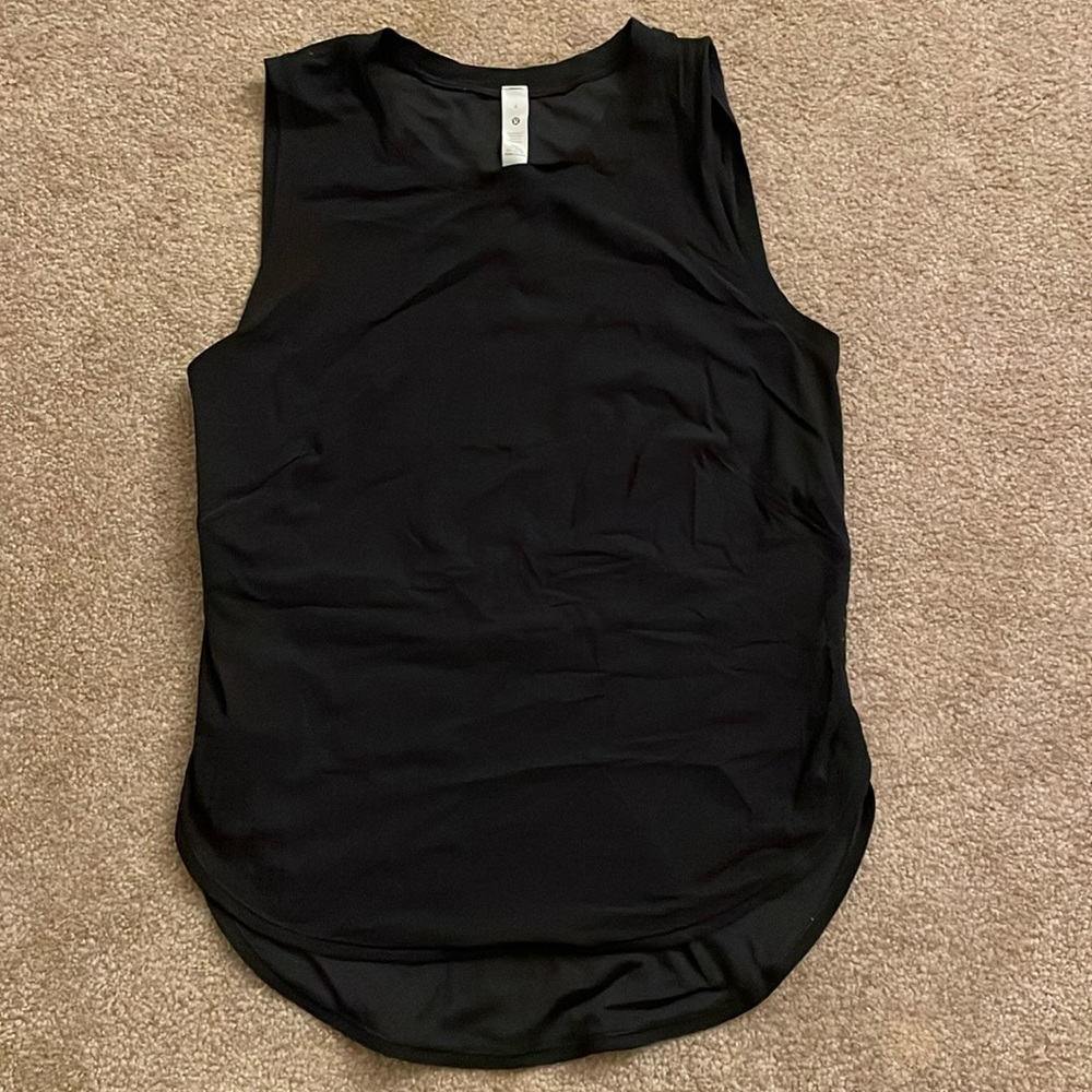 Lululemon black tank, size 4